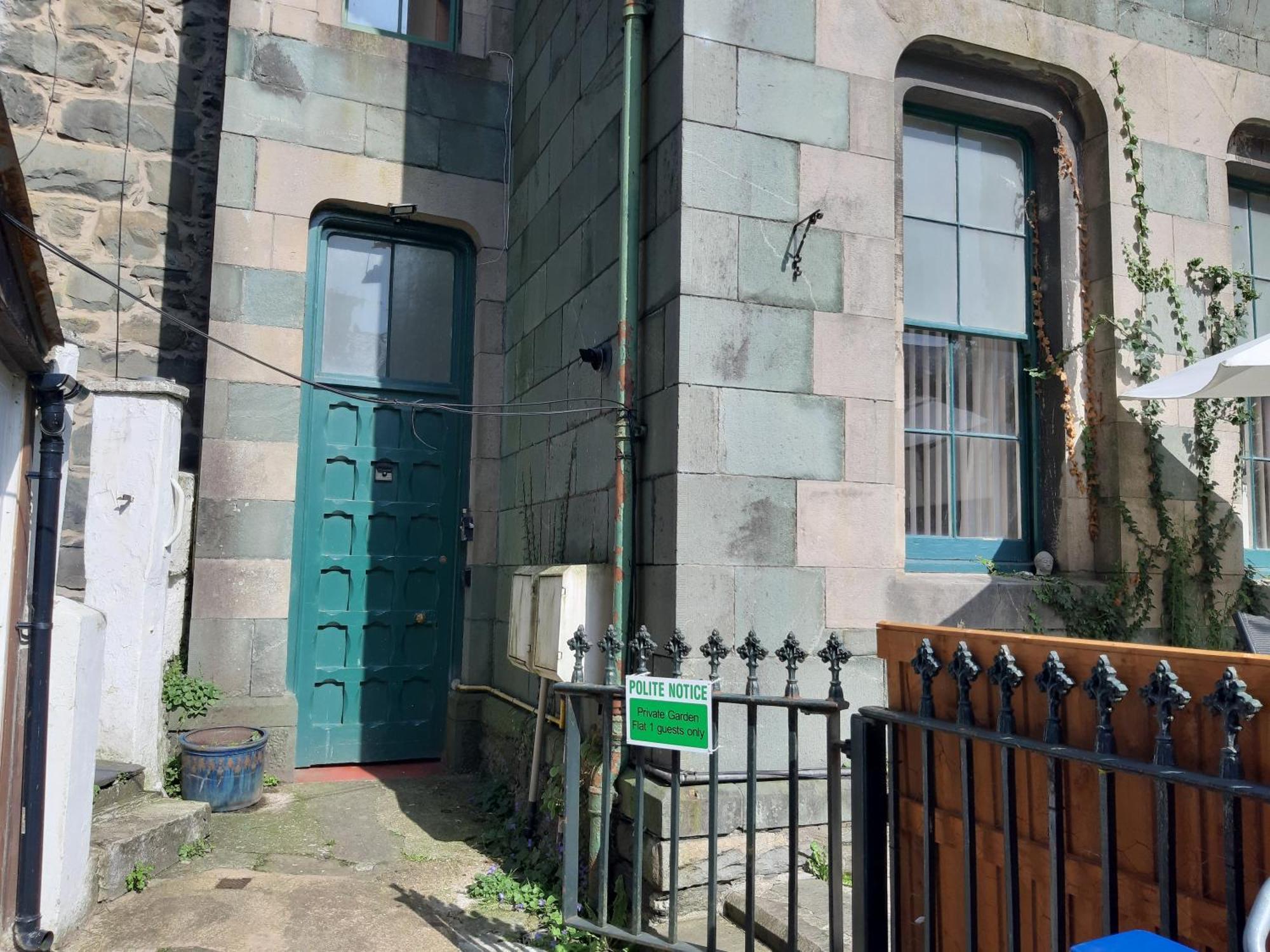 Ground Floor Barmouth Centre Apartment With Garden Esterno foto
