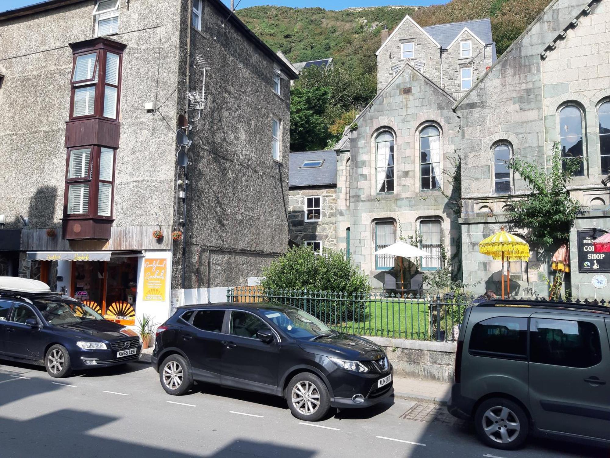 Ground Floor Barmouth Centre Apartment With Garden Esterno foto